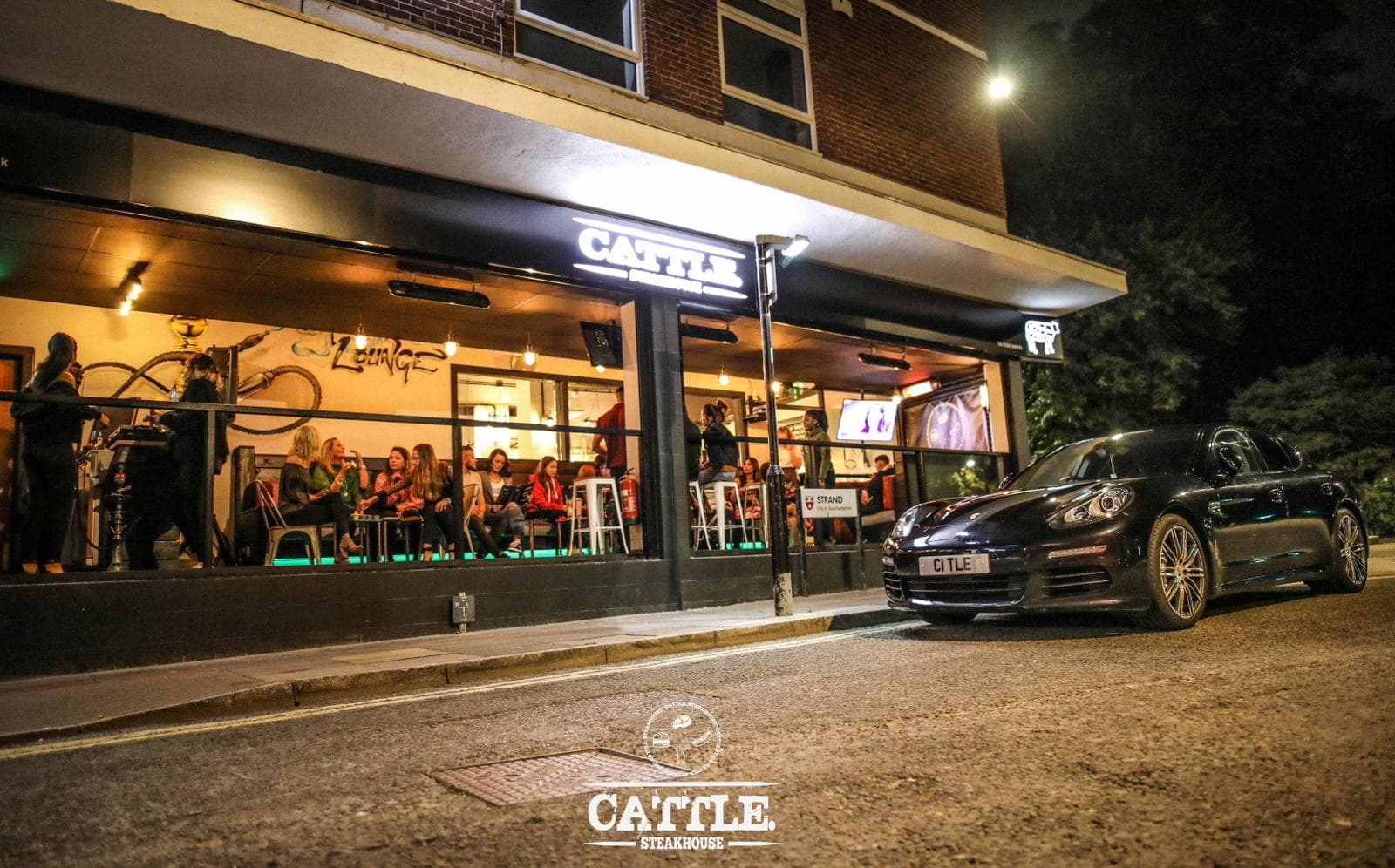 Shisha lounge at Cattle Steakhouse